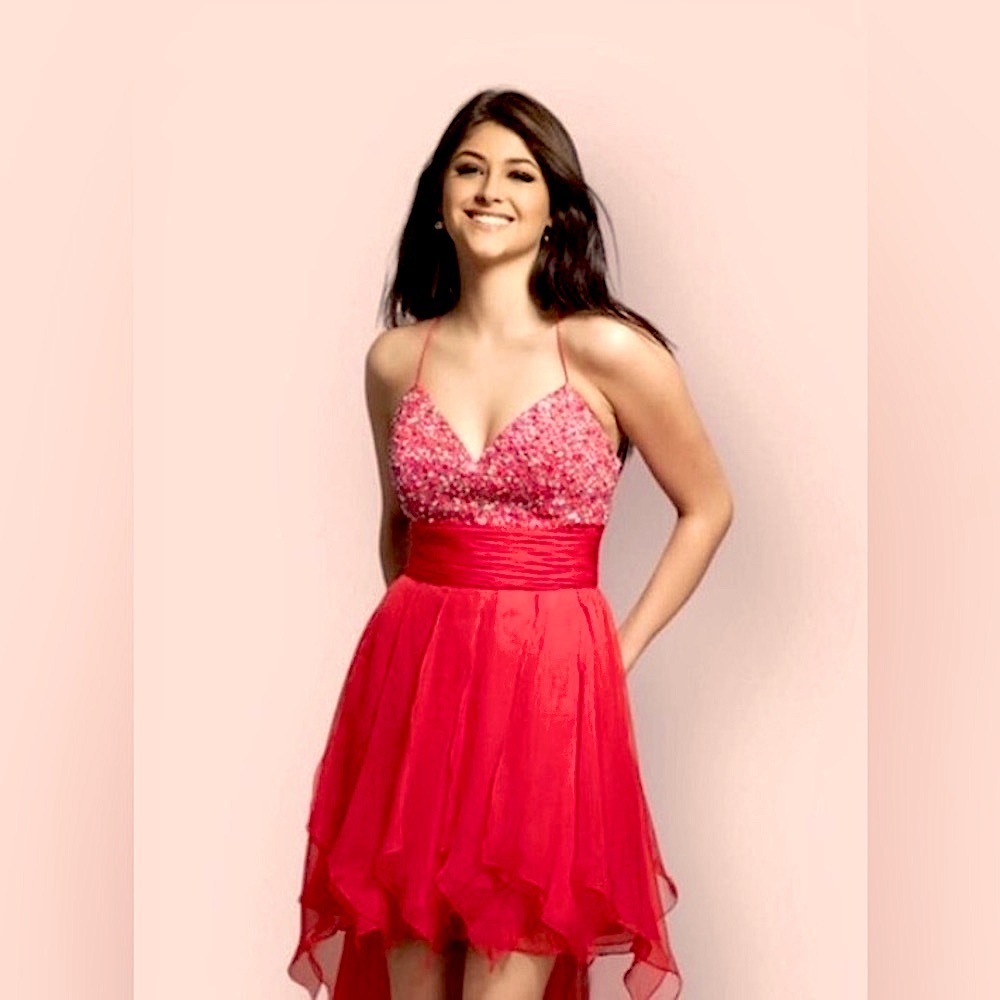 Dave & Johnny Chiffon Embellished Bodice Beaded Red/Orange Mini Dress. CL3